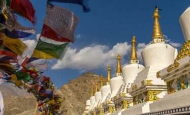 Leh Ladakh – Pangong Lake crystal blue waters with Himalayan mountains at sunrise